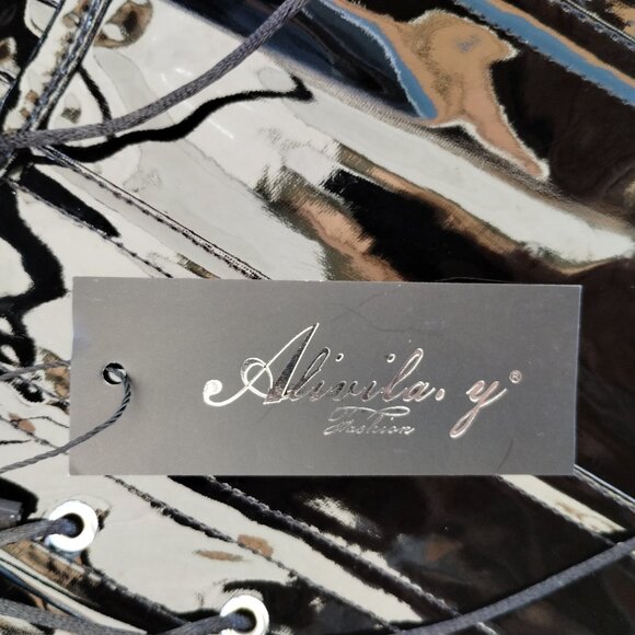 Alivila Y (S) Wet Look Zippered Overbust Corset and Panty Set - Picture 10 of 12